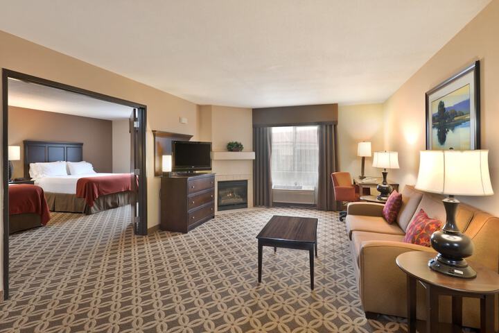 Room 5 of 36