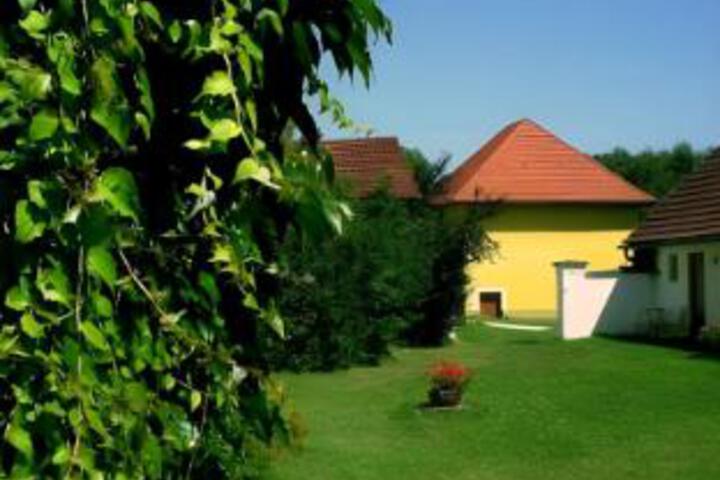 SKORIANZHOF