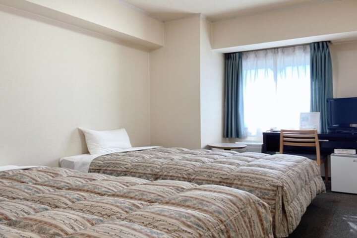 Room 16 of 43