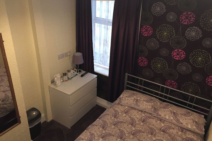 Room 22 of 87