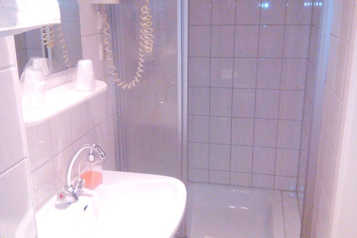Room 48 of 59
