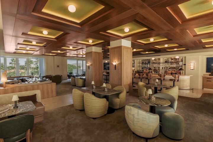 Lounge 155 of 192