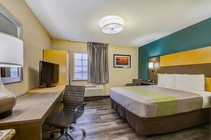 Room 9 of 26