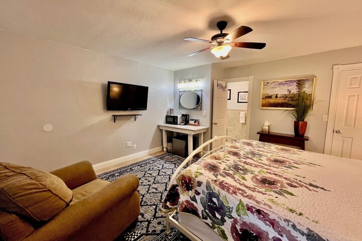 Room 22 of 67