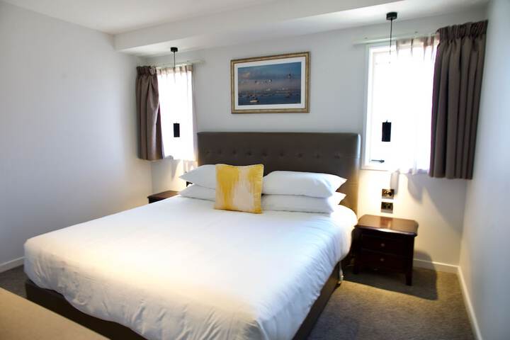 Room 7 of 72