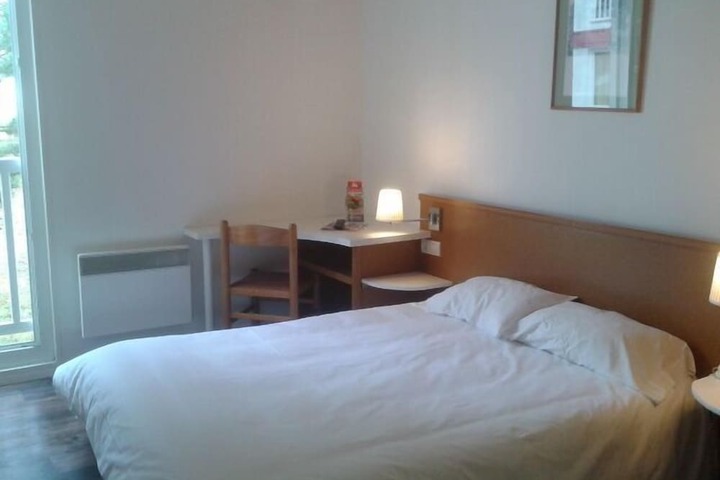 Room 16 of 63