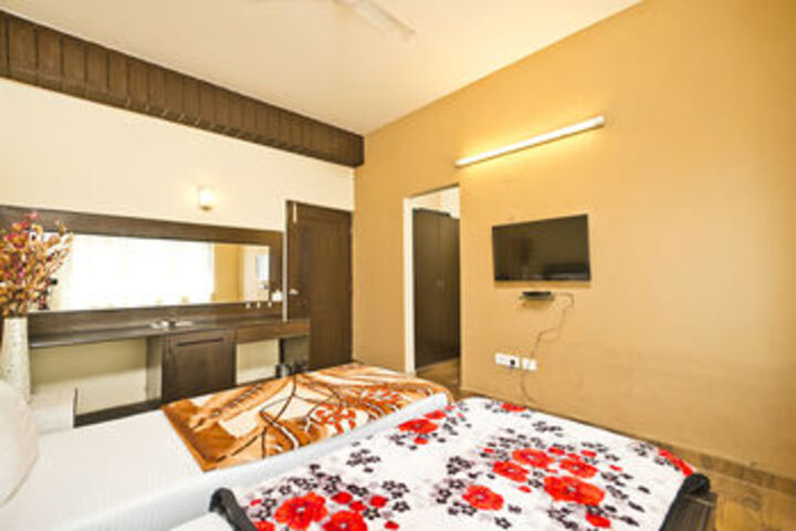 Room 18 of 23