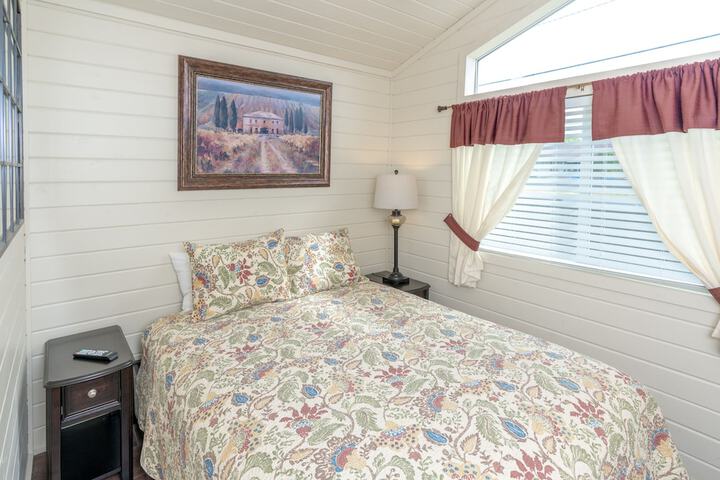 Room 12 of 46