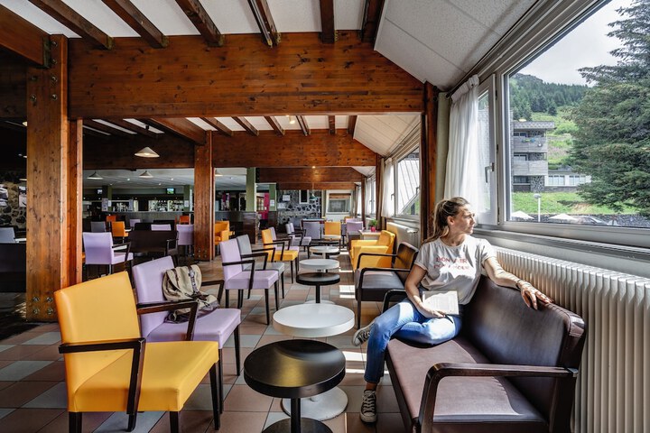 Guest Lobby