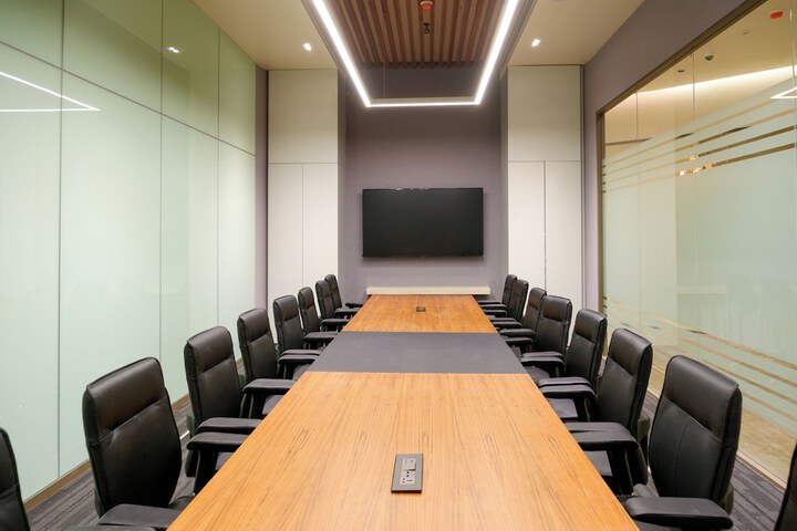 Business Center 40 of 44