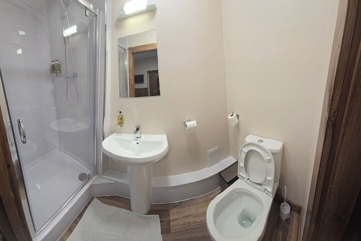 Room 18 of 23