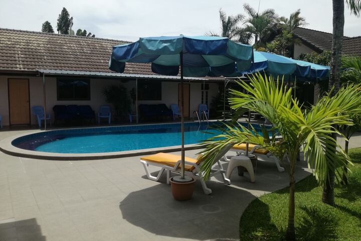 Sundeck 45 of 53