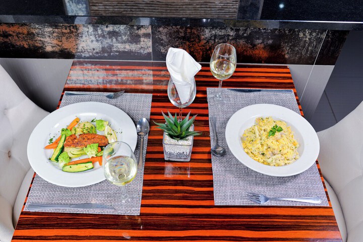 Dining 86 of 154