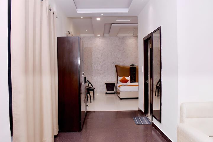 Room 21 of 50