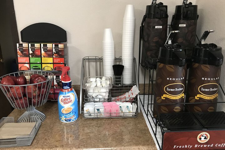 Breakfast/Coffee Service 38 of 46