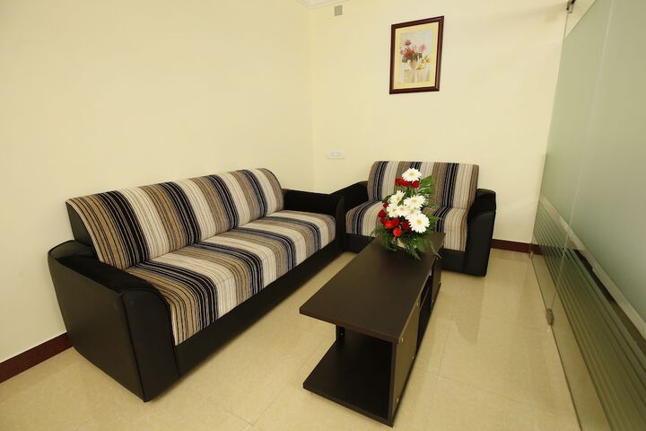Room 10 of 27