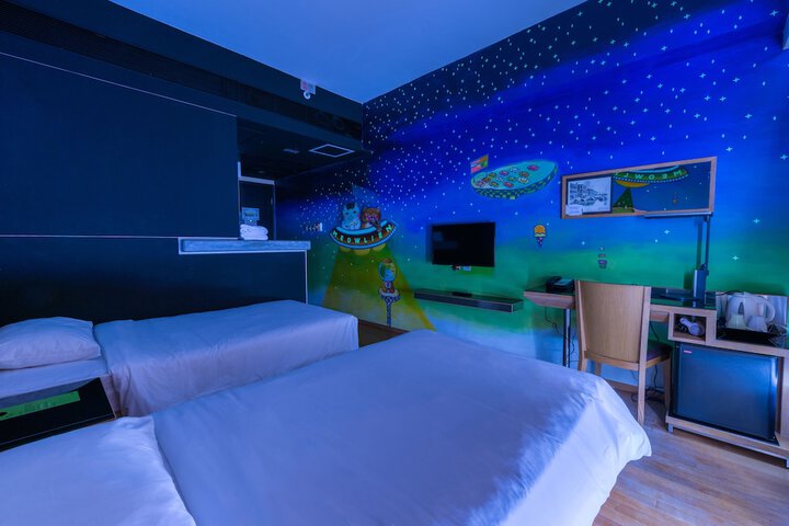 Room 31 of 107