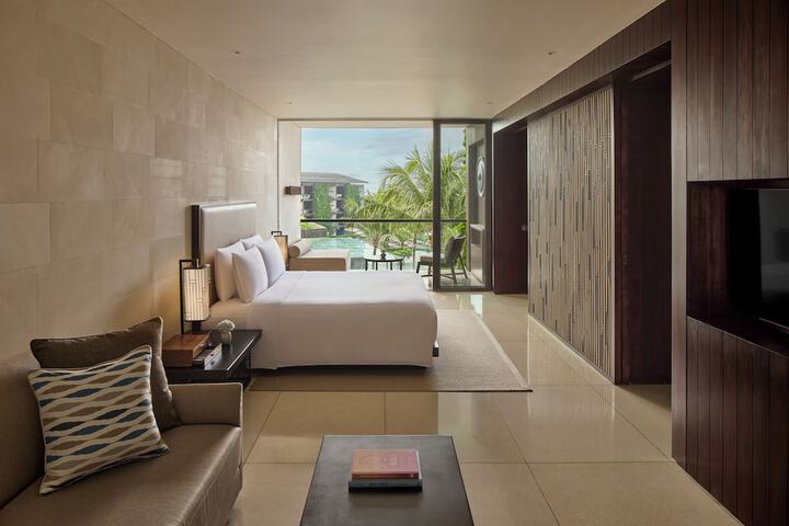Room 18 of 155