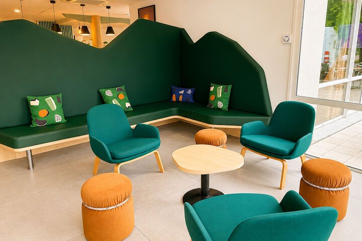Guest Lobby