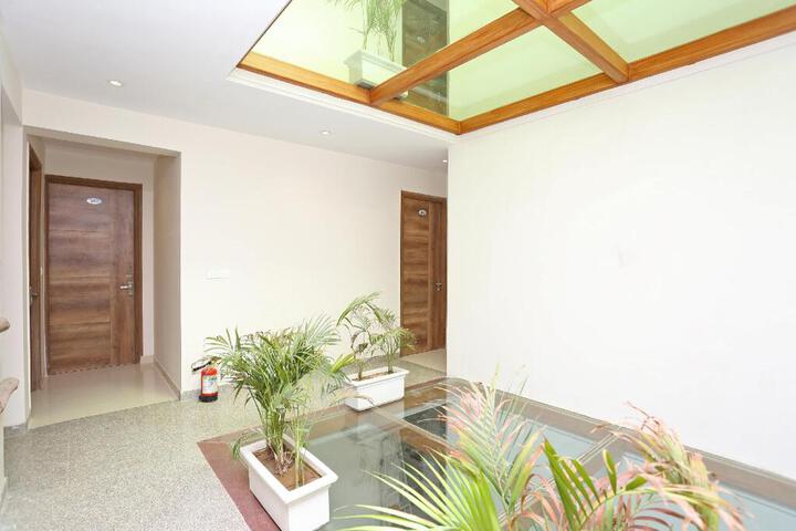 Room 2 of 4