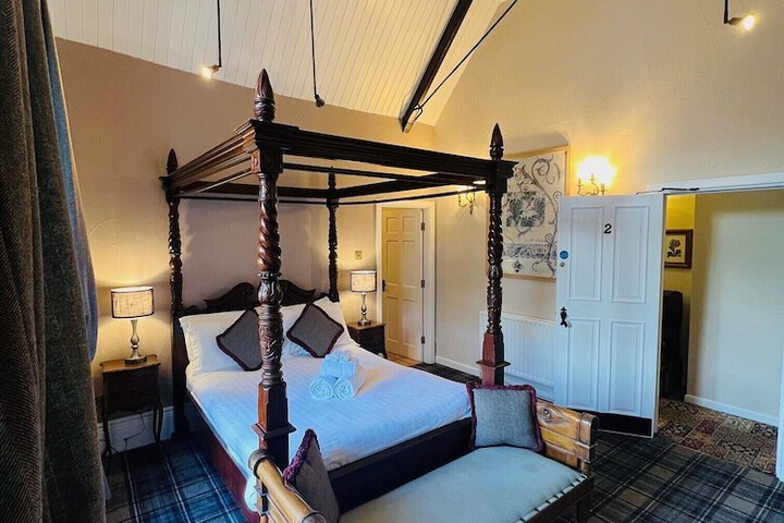 Room 14 of 34