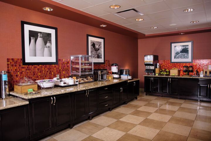 Breakfast/Coffee Service 26 of 34