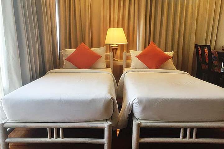 Room 21 of 98