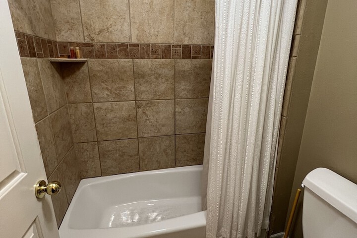 Room 70 of 113