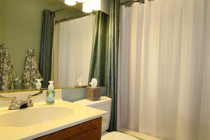 Room 12 of 15