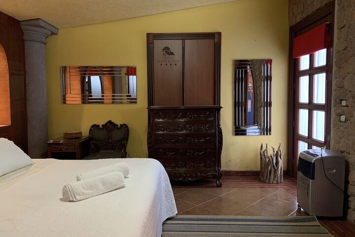 Room 13 of 230