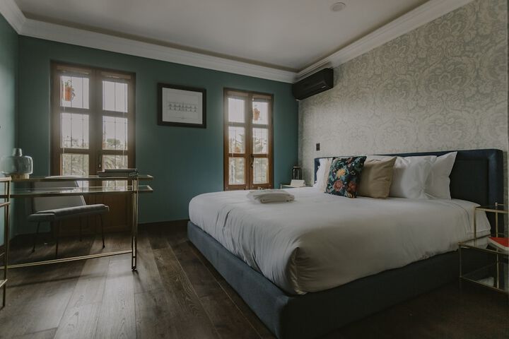 Room 3 of 18