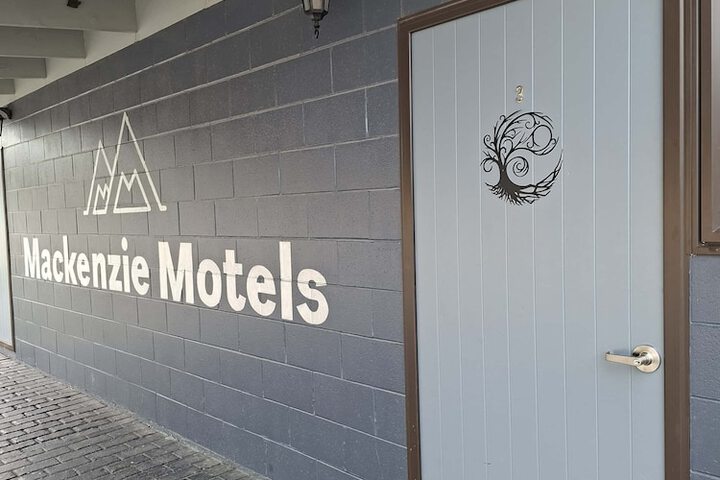 Hotel 92 of 103