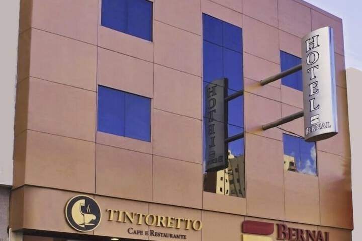 Bernal Hotel in Ituiutaba