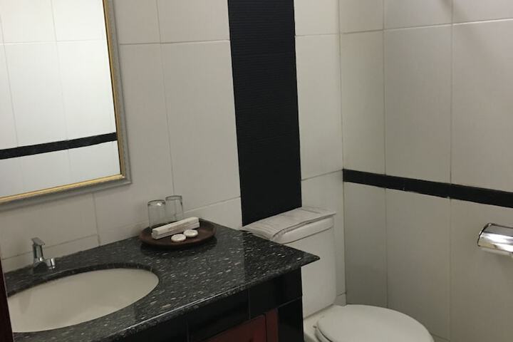 Room 9 of 39