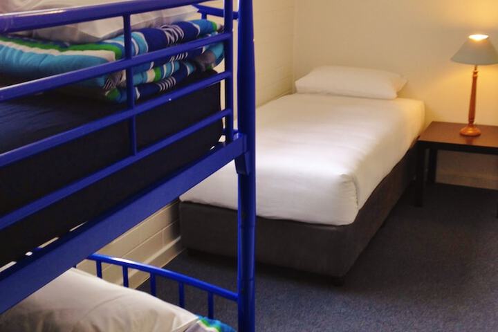 Room 4 of 41