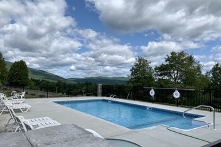 Photo of Cloud 9 Inn & Suites Lake George