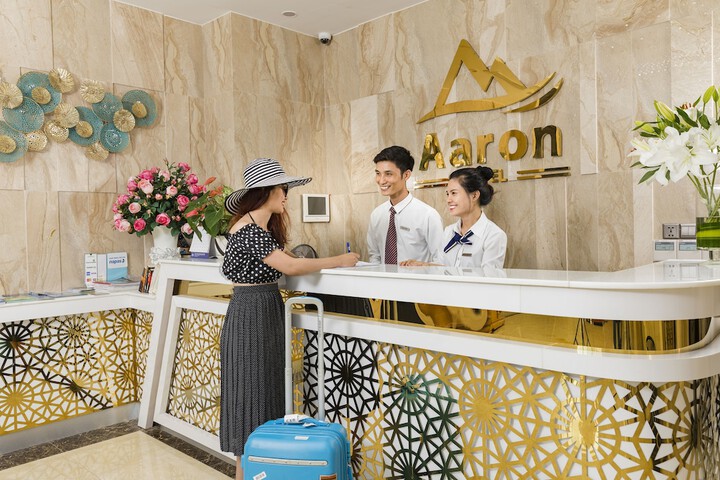 Hotel Interior 6 of 130