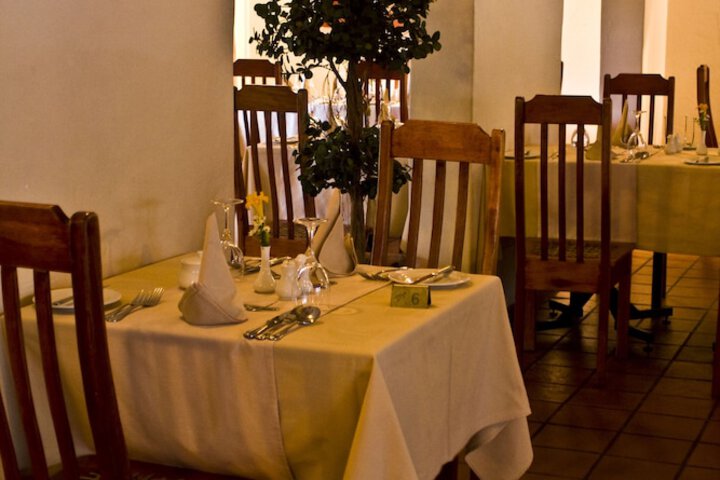 Dining 63 of 93