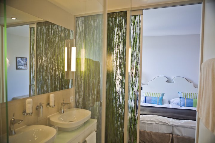 Room 25 of 70