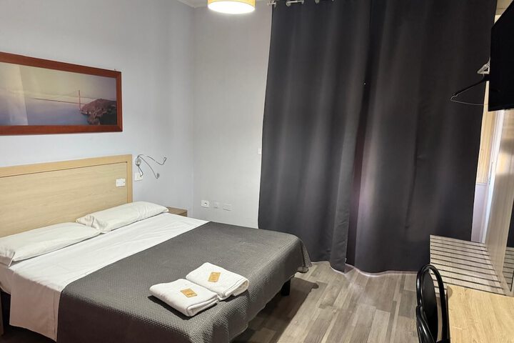 Room 26 of 43