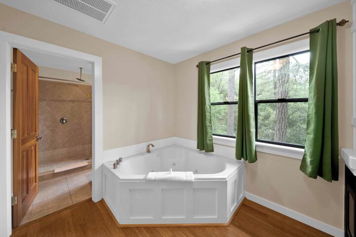 Room 74 of 172