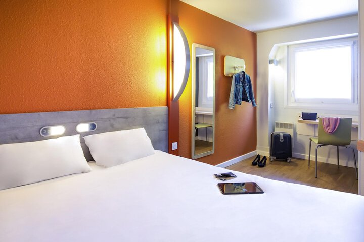 Room 14 of 41