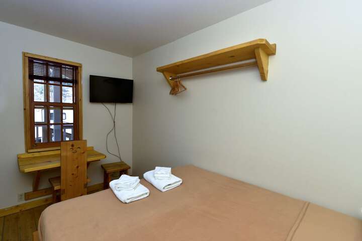 Room 8 of 15
