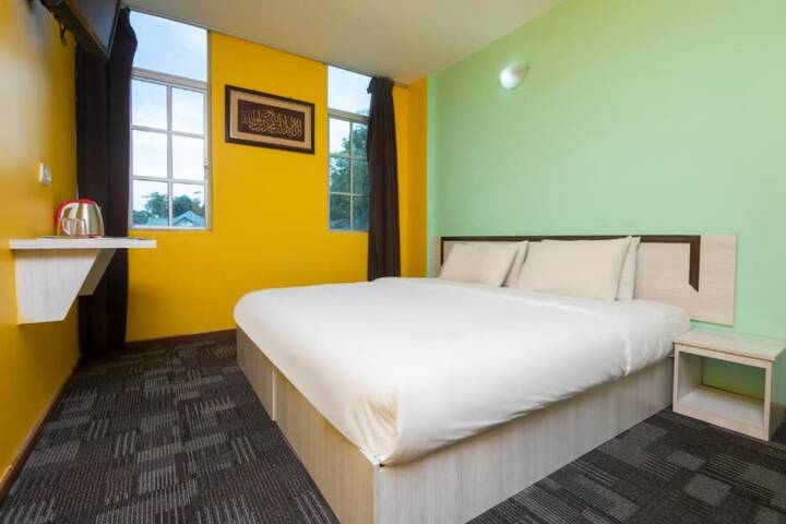 Room 3 of 19