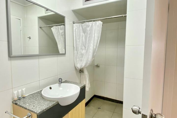 Room 15 of 32