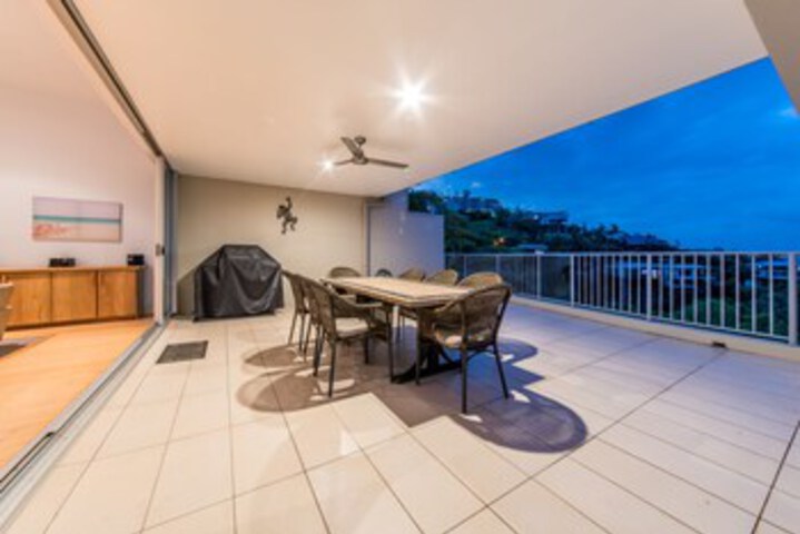 Terrace/Patio 3 of 14