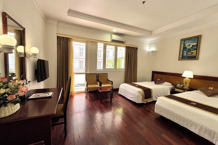 Room 15 of 52