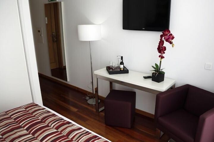 Room 35 of 67