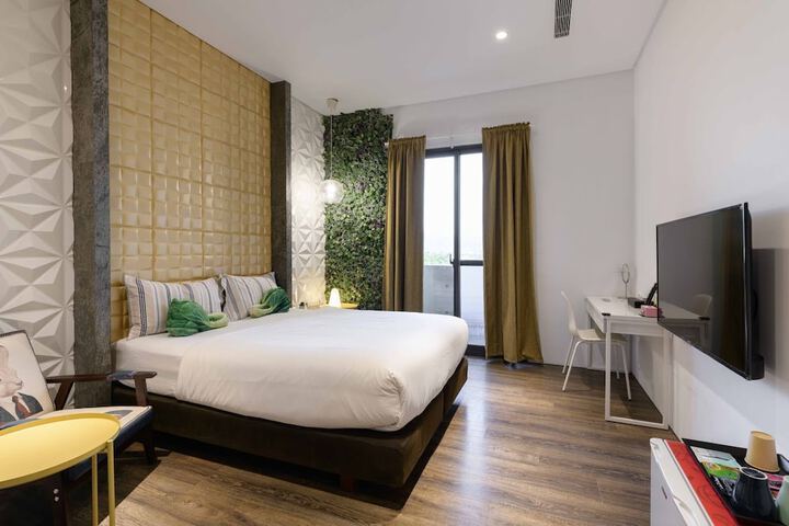 Hotel Interior 207 of 313