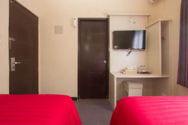 Room 11 of 43